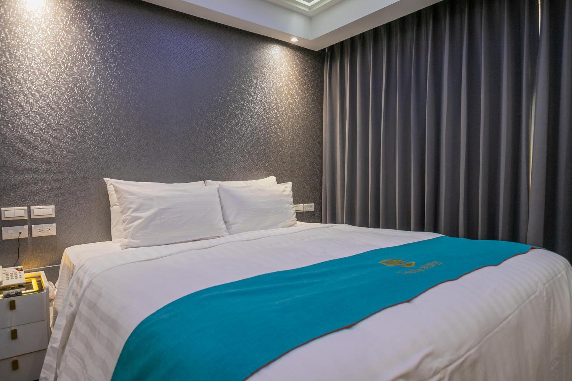 King Motel王者 桃園市旅館177號 Экстерьер фото