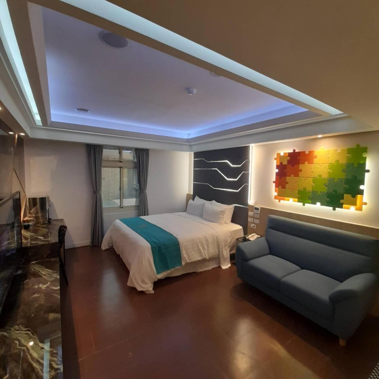 King Motel王者 桃園市旅館177號 Экстерьер фото