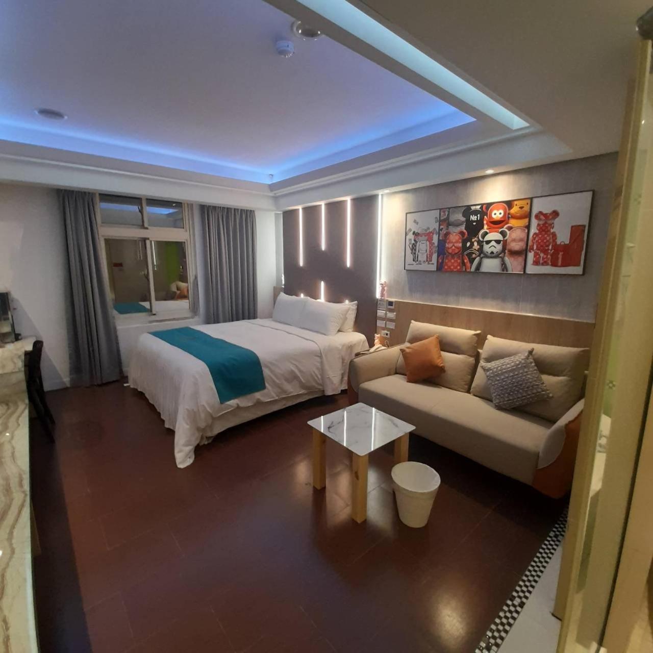 King Motel王者 桃園市旅館177號 Экстерьер фото