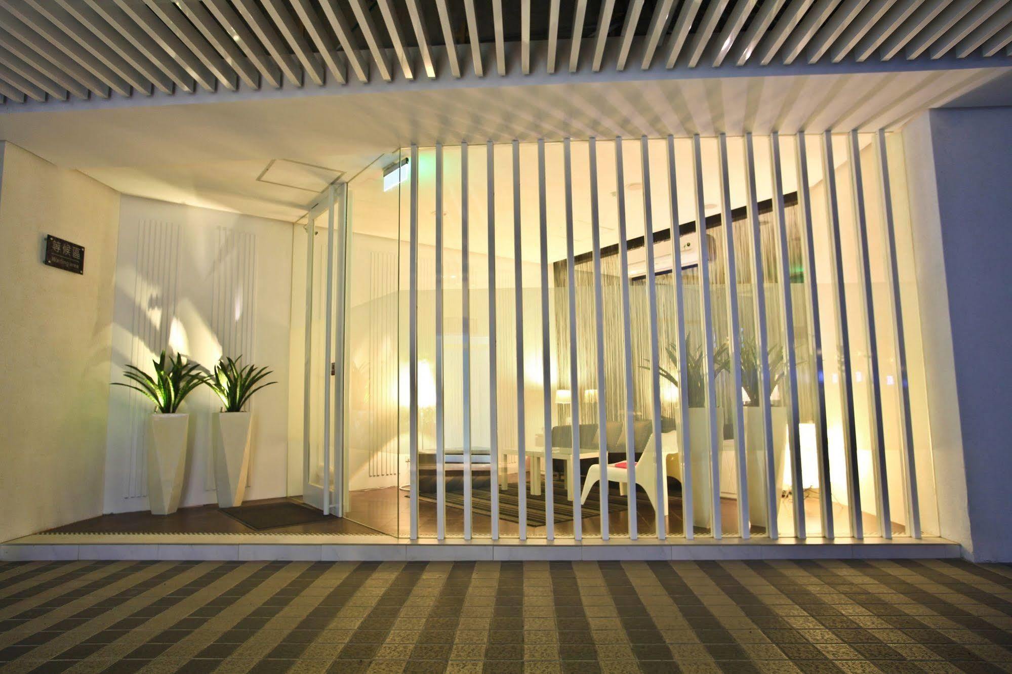 King Motel王者 桃園市旅館177號 Экстерьер фото